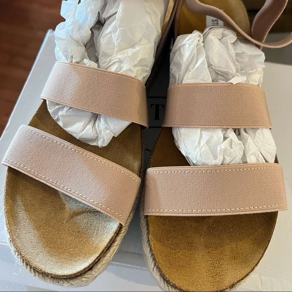 STEVE MADDEN PLATFORM SANDAL KIMMIE BLUSH SIZE 9 NEVER WORN, NWT